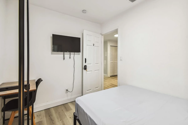 Coliving in Lealman - Clearwater-St. Petersburg, Tampa