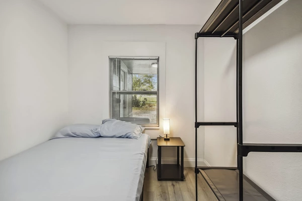 Coliving in Lealman - Clearwater-St. Petersburg, Tampa