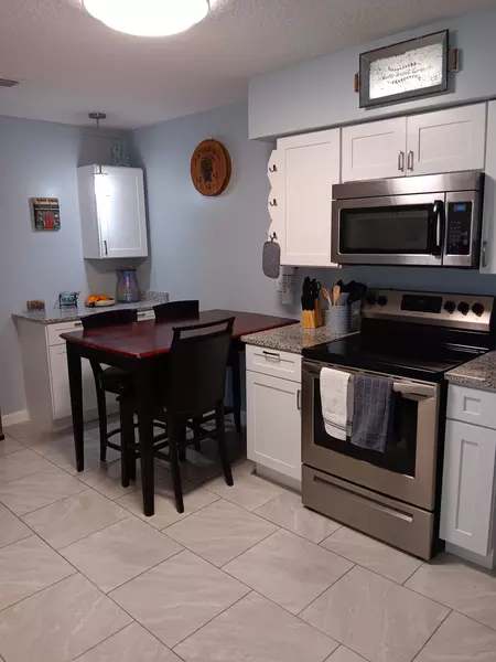 Coliving in Windy Hill - Southside, Jacksonville