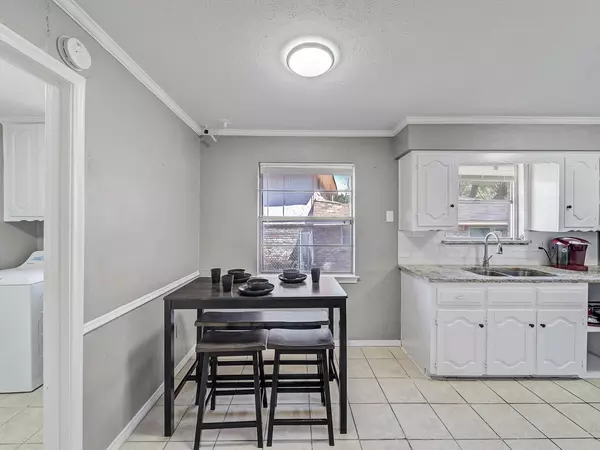 Coliving in Wolf Creek - Sw Dallas, Dallas