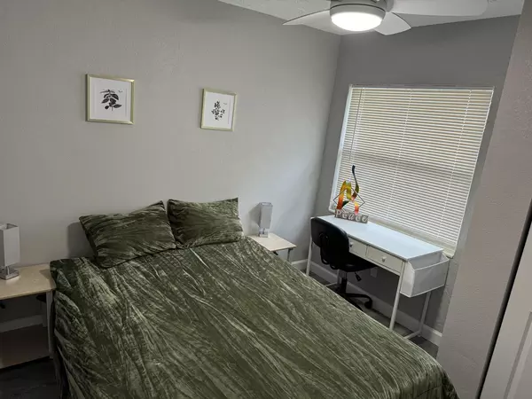 Coliving in Lealman - Clearwater-St. Petersburg, Tampa