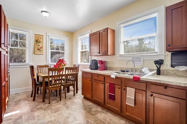 Coliving in College Park JAX - Northside, Jacksonville