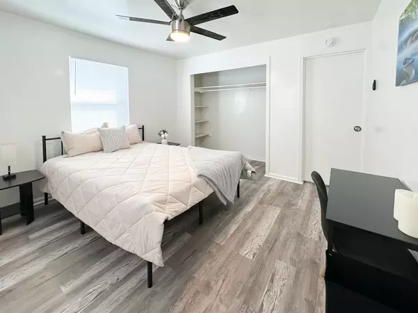 Coliving in Macfarlane Park - West Tampa, Tampa