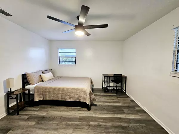 Coliving in Land O' Lakes - North Tampa, Tampa