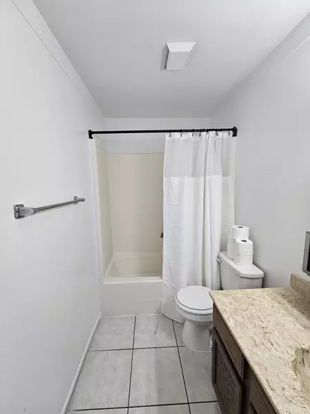 Coliving in Land O' Lakes - North Tampa, Tampa