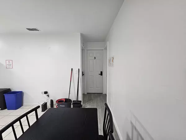 Coliving in Land O' Lakes - North Tampa, Tampa