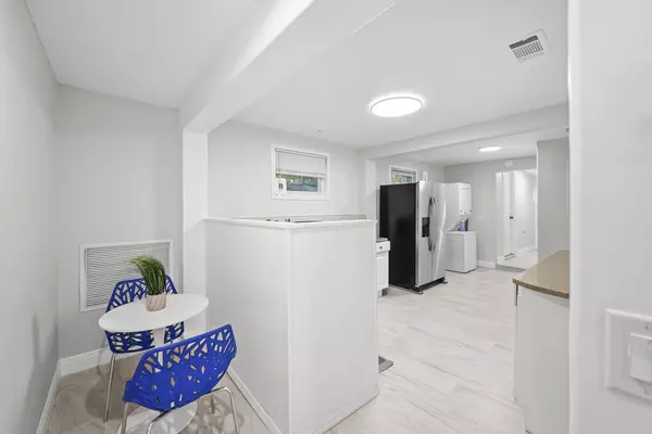 Coliving in College Park JAX - Northside, Jacksonville