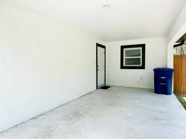 Coliving in Grant Park Tampa - East Tampa, Tampa