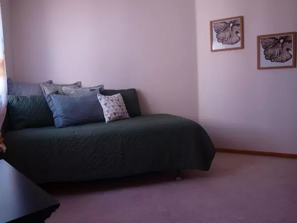 Coliving in Cimarron Hills - East COS, Colorado Springs