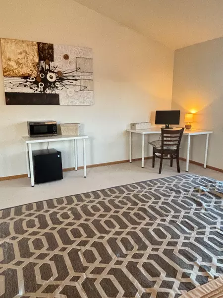 Coliving in Cimarron Hills - East COS, Colorado Springs