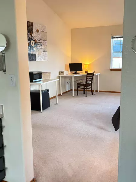 Coliving in Cimarron Hills - East COS, Colorado Springs