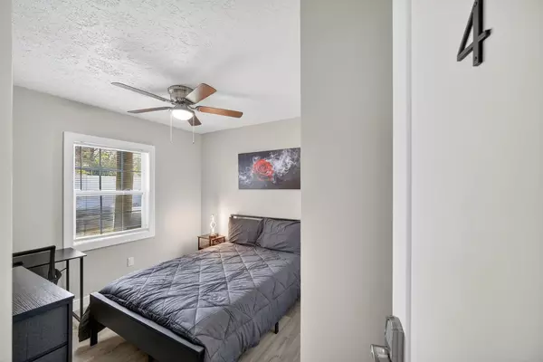 Coliving in Grant Park Tampa - East Tampa, Tampa