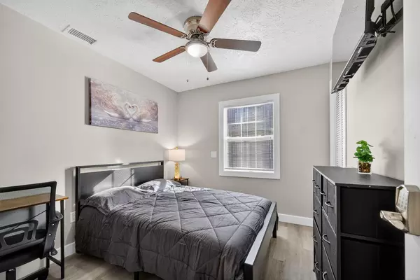 Coliving in Grant Park Tampa - East Tampa, Tampa