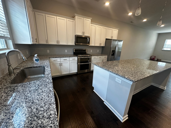 Coliving in Montclaire South - South Charlotte, Charlotte