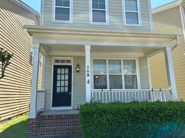 Coliving in Apex - Outer Triangle, Raleigh