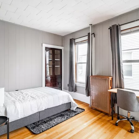 Coliving in Ward Two - Somerville, Boston