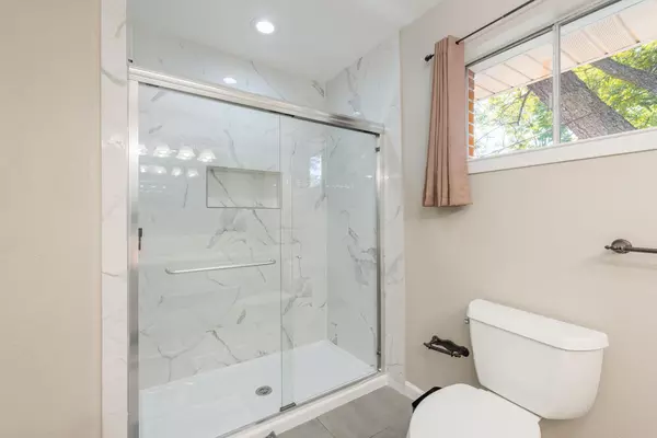 Coliving in DeSoto - Sw Dallas, Dallas