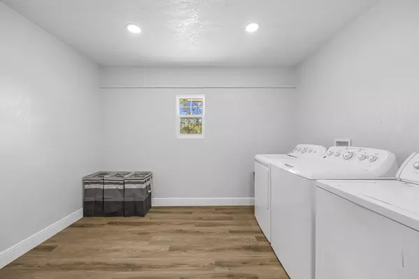 Coliving in Cocoa - Outer Orlando, Orlando