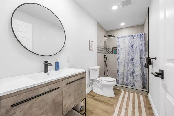 Coliving in Cocoa - Outer Orlando, Orlando