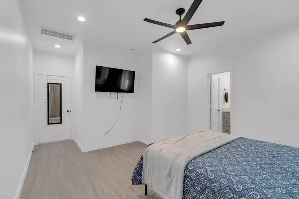 Coliving in The Woodlands - Nw Houston, Houston