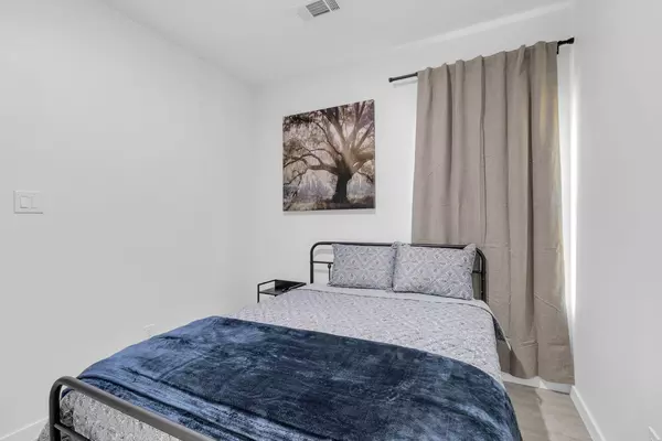 Coliving in The Woodlands - Nw Houston, Houston