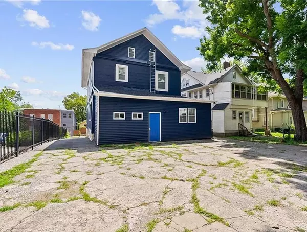 Coliving in Midtown-Westport - KCMO, Kansas City