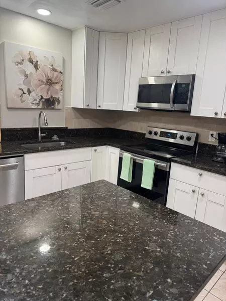 Coliving in Clearwater - Clearwater-St. Petersburg, Tampa