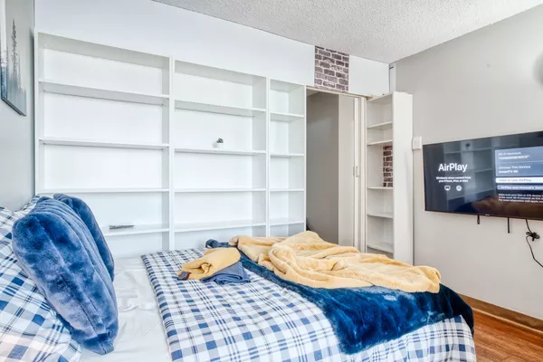Coliving in Garneau - South Central, Edmonton
