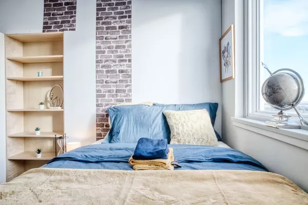 Coliving in Garneau - South Central, Edmonton