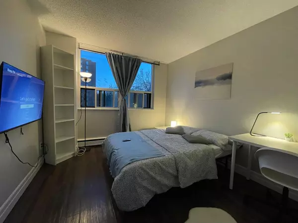 Coliving in Garneau - South Central, Edmonton