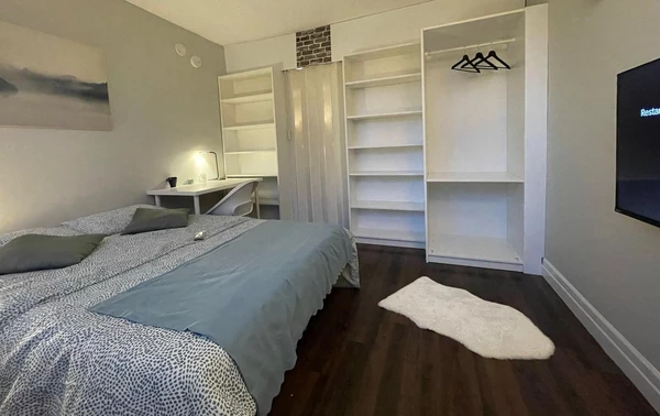 Coliving in Garneau - South Central, Edmonton