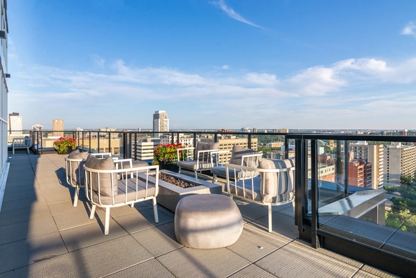 Coliving in Downtown Edmonton - Central Edmonton, Edmonton