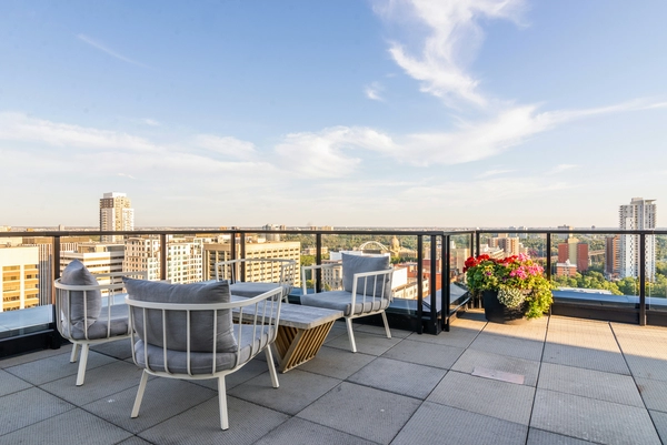 Coliving in Downtown Edmonton - Central Edmonton, Edmonton