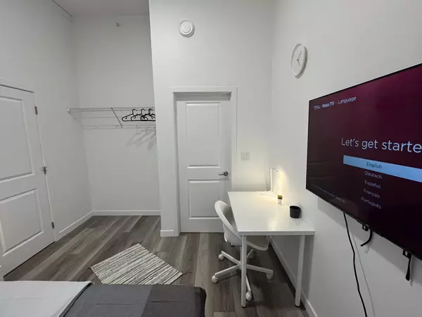 Coliving in Rossdale - Central Edmonton, Edmonton
