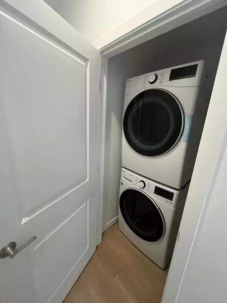 Coliving in Rossdale - Central Edmonton, Edmonton