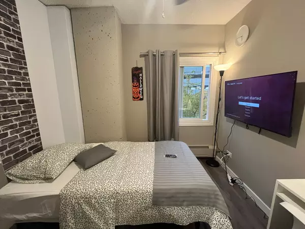 Coliving in Garneau - South Central, Edmonton