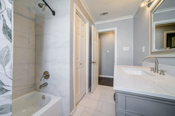 Coliving in Independence Heights - Nw Houston, Houston