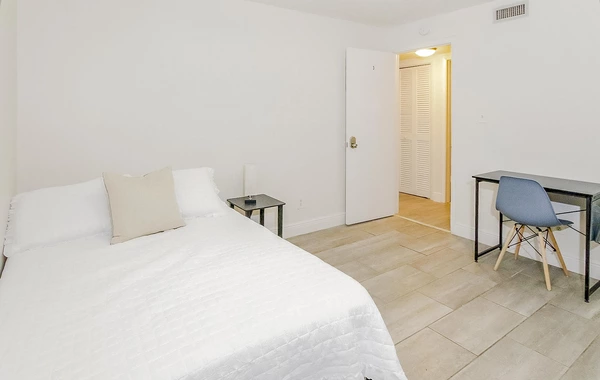 Coliving in University Square - North Tampa, Tampa