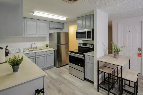 Coliving in Grant Park Tampa - East Tampa, Tampa