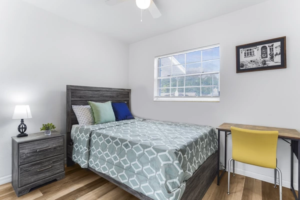 Coliving in Cedar Hills - Westside, Jacksonville