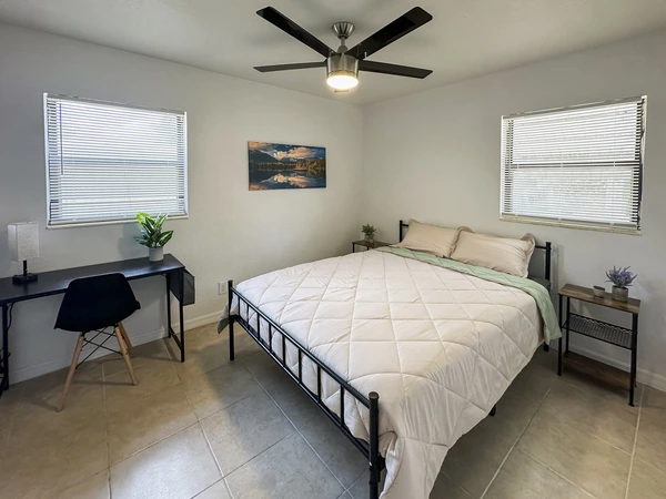 Coliving in Grant Park Tampa - East Tampa, Tampa
