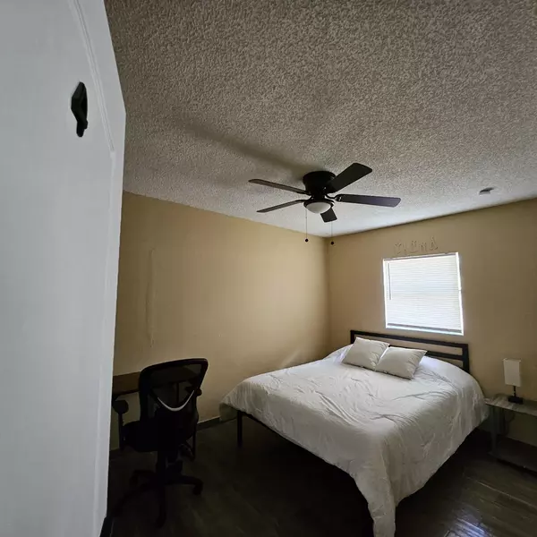 Coliving in Holden Heights - Central Orlando, Orlando