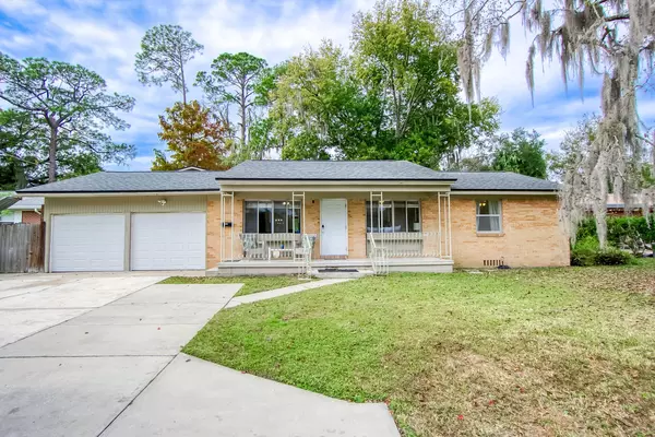 Coliving in Cedar Hills - Westside, Jacksonville