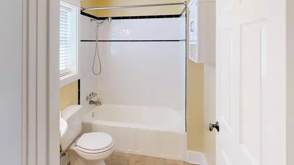 Coliving in Woodlawn Portland - NE Portland, Portland