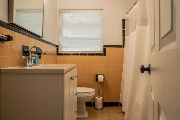 Coliving in Live Oaks Square - East Tampa, Tampa