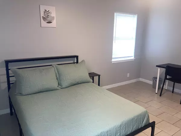 Coliving in Acres Home - Nw Houston, Houston