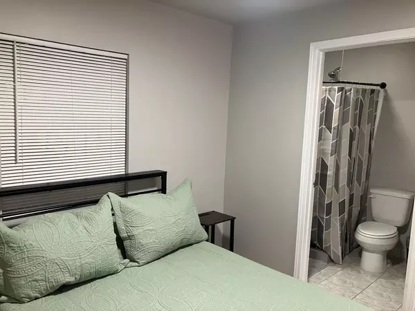 Coliving in Acres Home - Nw Houston, Houston