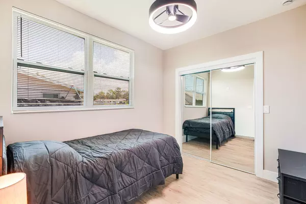 Coliving in Englewood - North Port, Sarasota