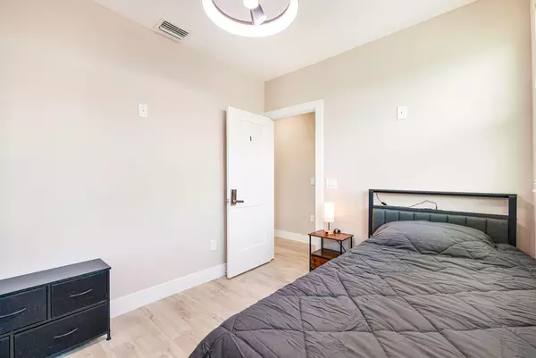 Coliving in Englewood - North Port, Sarasota