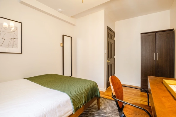 Coliving in Alphabet City - Manhattan, New York
